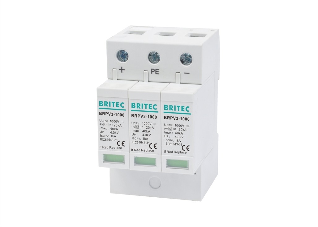 PV 1000V 20ka 40kA เครื่องป้องกันไฟกระชากแรงดันต่ำ 3 ขั้วสารหน่วงไฟ