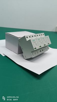 BR-50GR 4P ป้องกันไฟฟ้าแบบ Ac เครื่องป้องกันกระแสไฟชนิด 1 Spd spd t1 t2