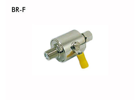 50 Surge Lightning Smart Surge Protector การป้องกันความร้อนสูงเกินการบริโภคต่ำซ็อกเก็ต BNC