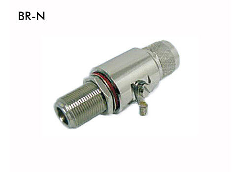 50 Surge Lightning Smart Surge Protector การป้องกันความร้อนสูงเกินการบริโภคต่ำซ็อกเก็ต BNC