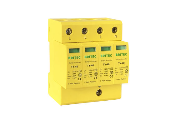 40ka สี่ขั้ว SPD พลั๊กไพ่ AC Line Surge Protector Arrester