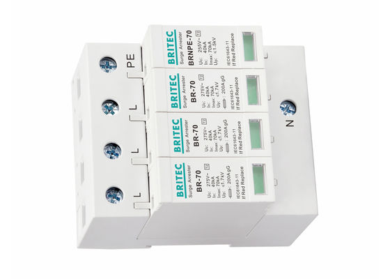 อุปกรณ์ป้องกันไฟกระชากแบบเสียบได้ Type 2 385V 70kA สำหรับความปลอดภัย AC